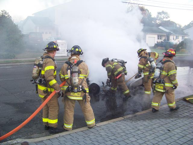 SFD Members overhauling the debris.